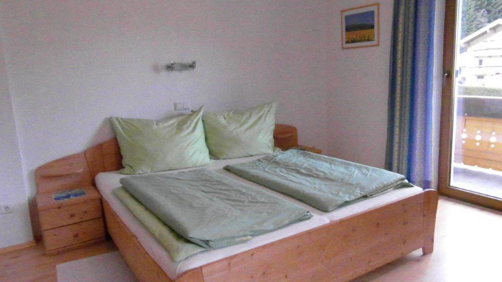 Luenerhof Guest House Neustift im Stubaital Exterior photo